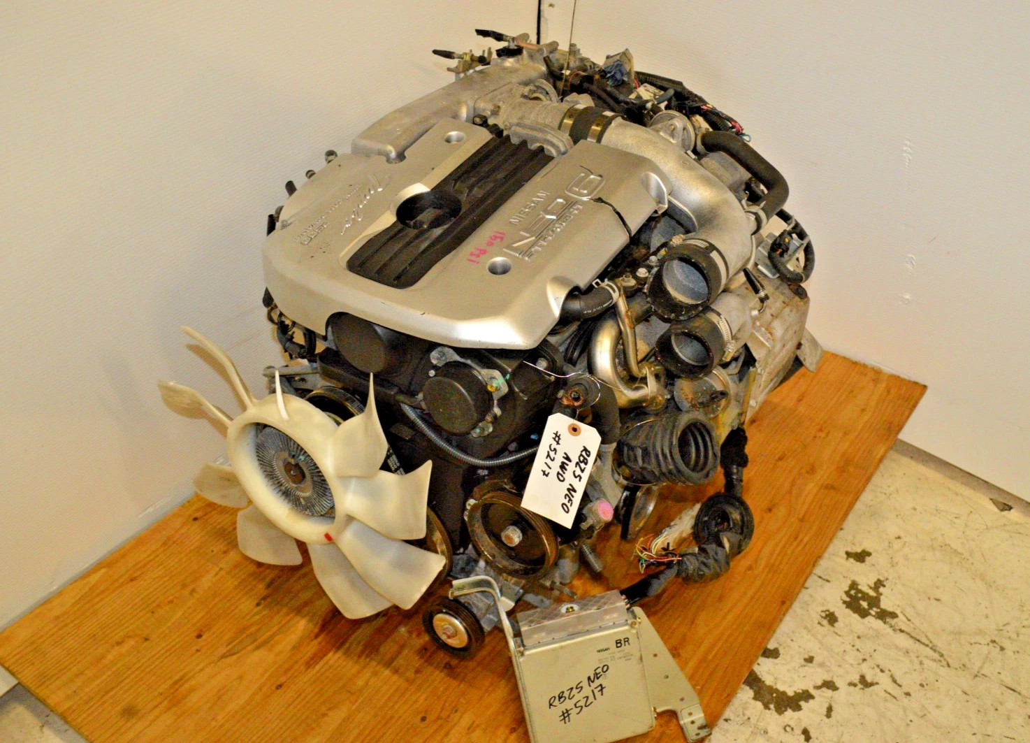 s-l1600 (10) JDM RB26DETT Nissan Skyline GT-R R32 Engine 2.6L Twin-Turbo 5spd MT Awd Ecu - Image 1
